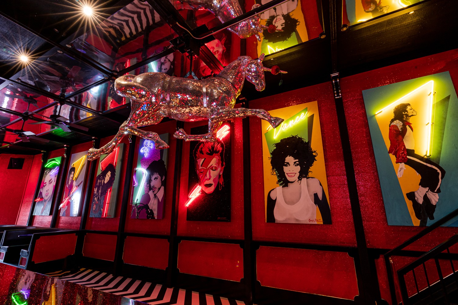 Bar photo 2